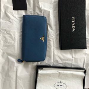Prada grainy leather blue wallet